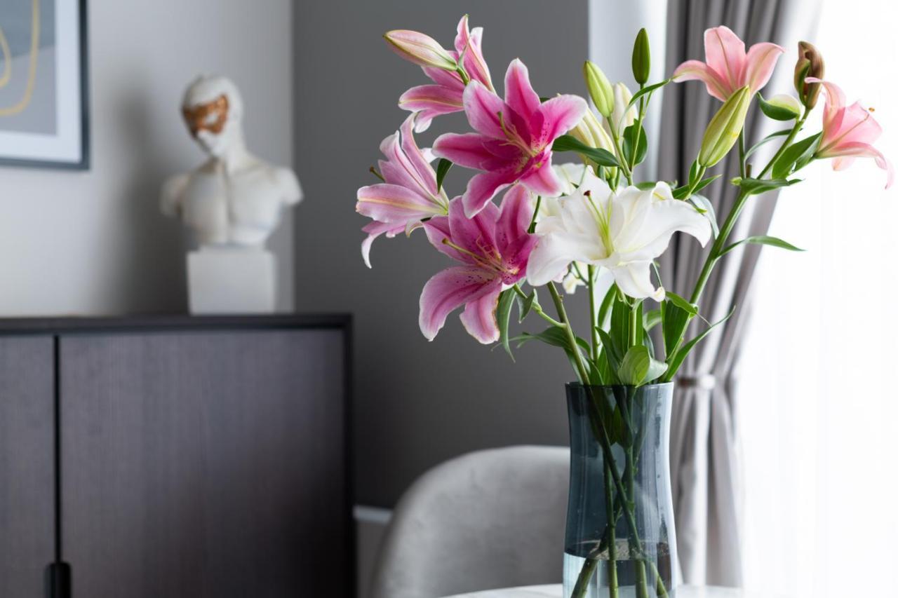 Golden Prince Apartment, So Close To Rynek! Free Parking Included. วรอตซวาฟ ภายนอก รูปภาพ